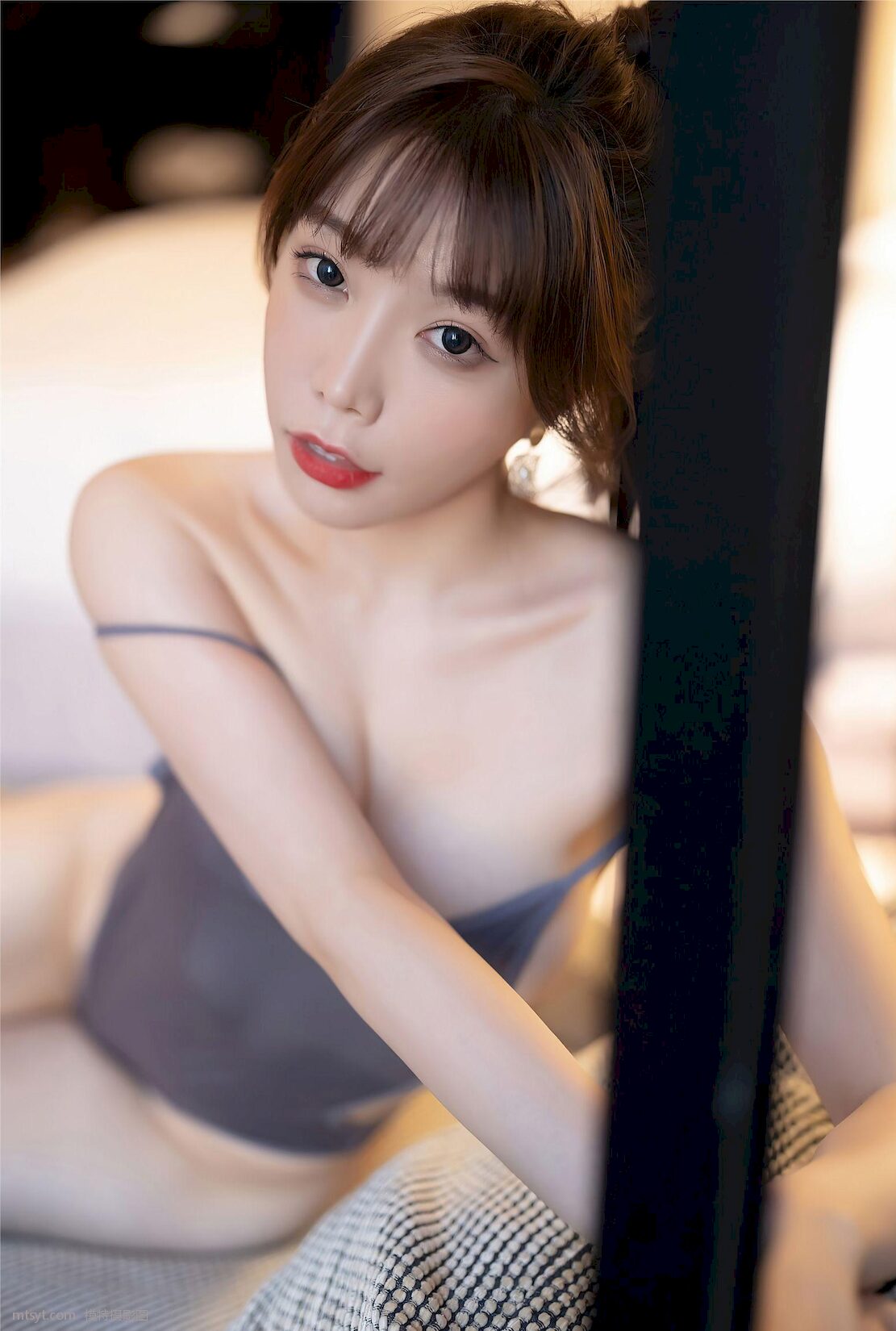 ֥֥Booty ɫ߲  Vol.805  ɫ˿ ģ  [XIAOYUӰ] ȻӰ P.9