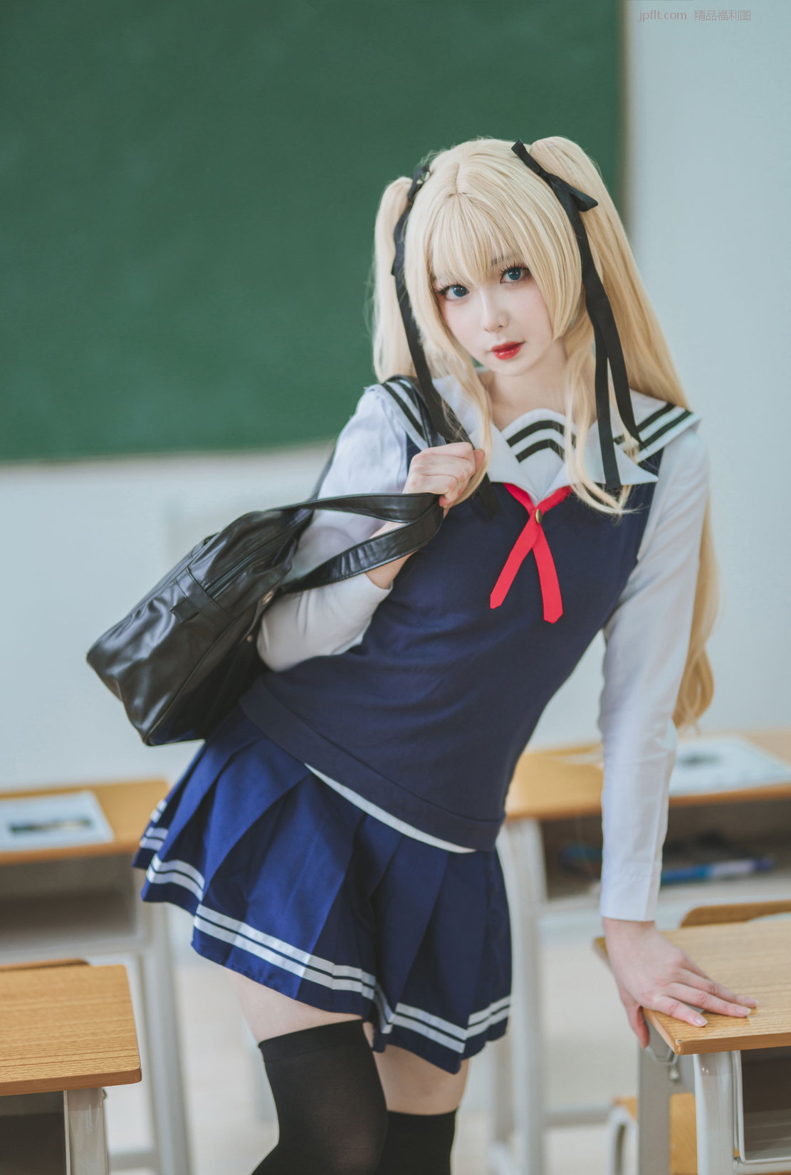 ] ⽮v Ӣ/40P [Coser  P.1 