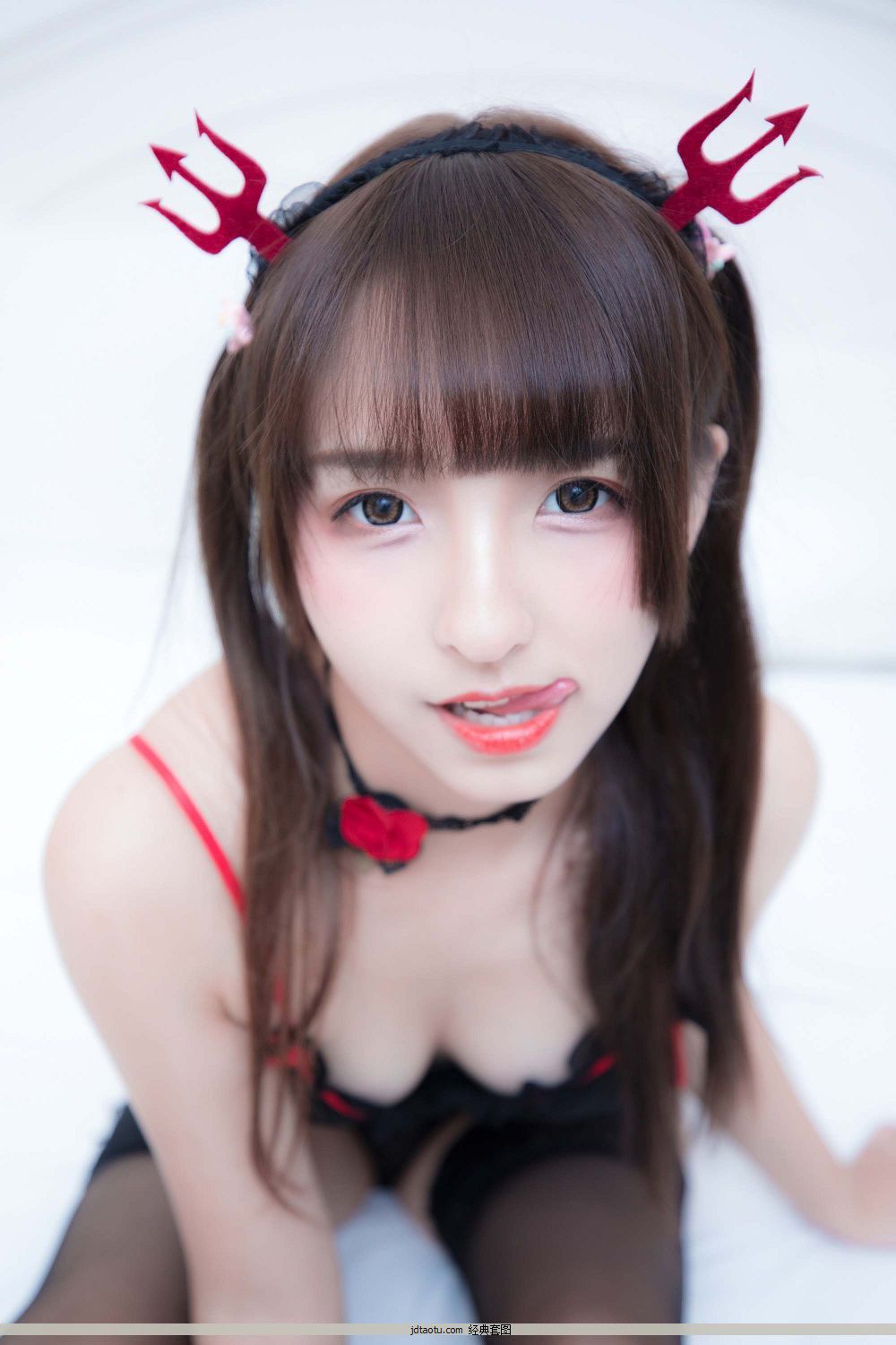 ittle  Ӱcoser] [ Vol.涬 Devil[150P] Vol.28 P.1 