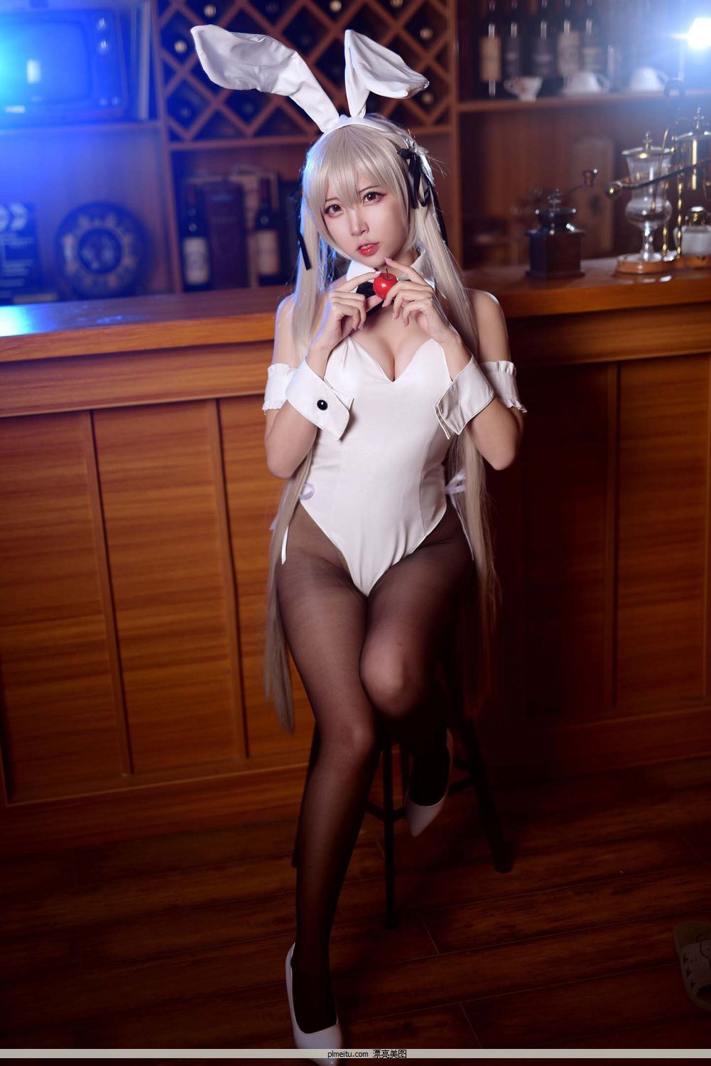 Nisa [Coser Ů ] 52 P.1 