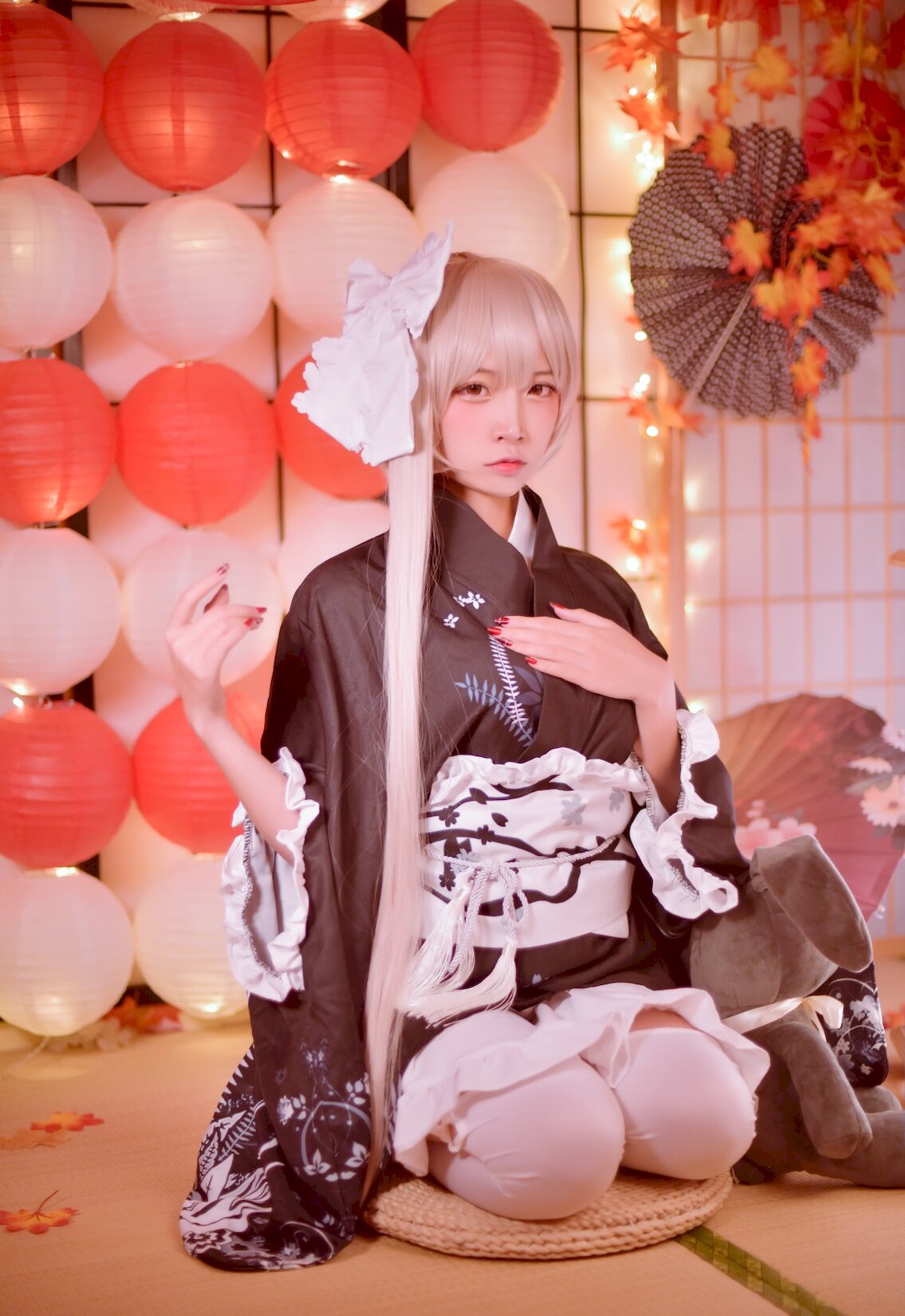 Vol.33  Ӷ[21P] Ů ͼ Nisa Ʒΰ [Coser ] P.1 