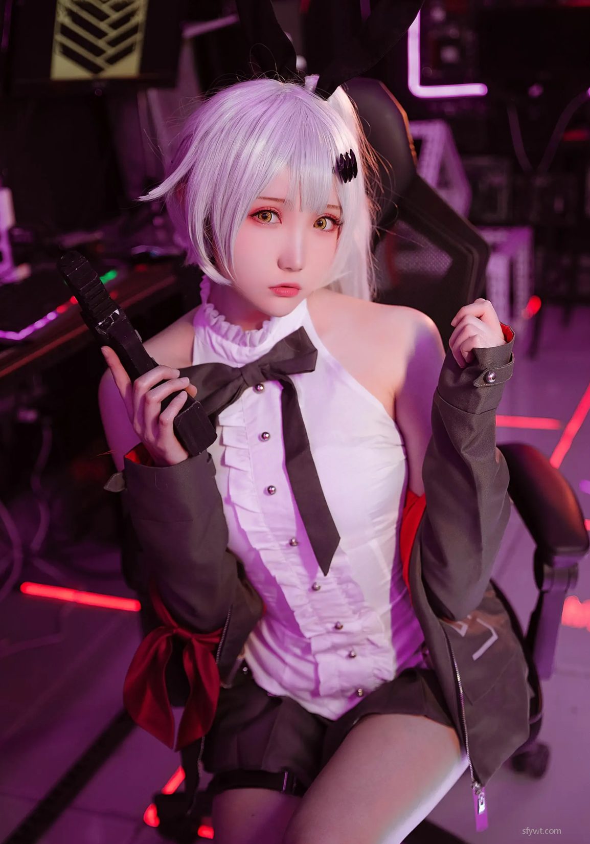 (21P) ģ Coser 57 ͼ Ѿͷǰ FN Five Coserϣ seveN P.1 