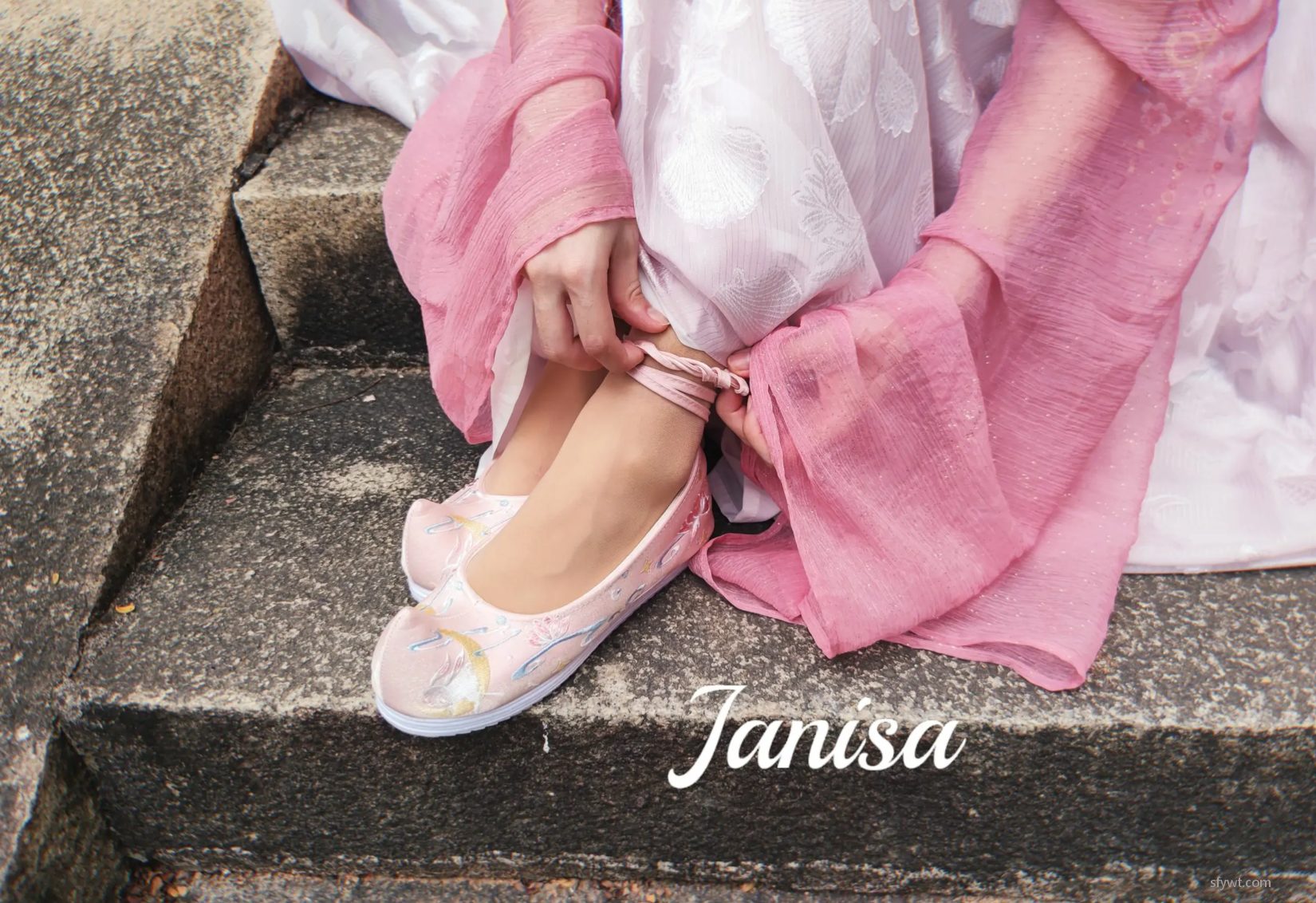 ģ  (20P) ͼ Ӱcoser Janisa P.1 