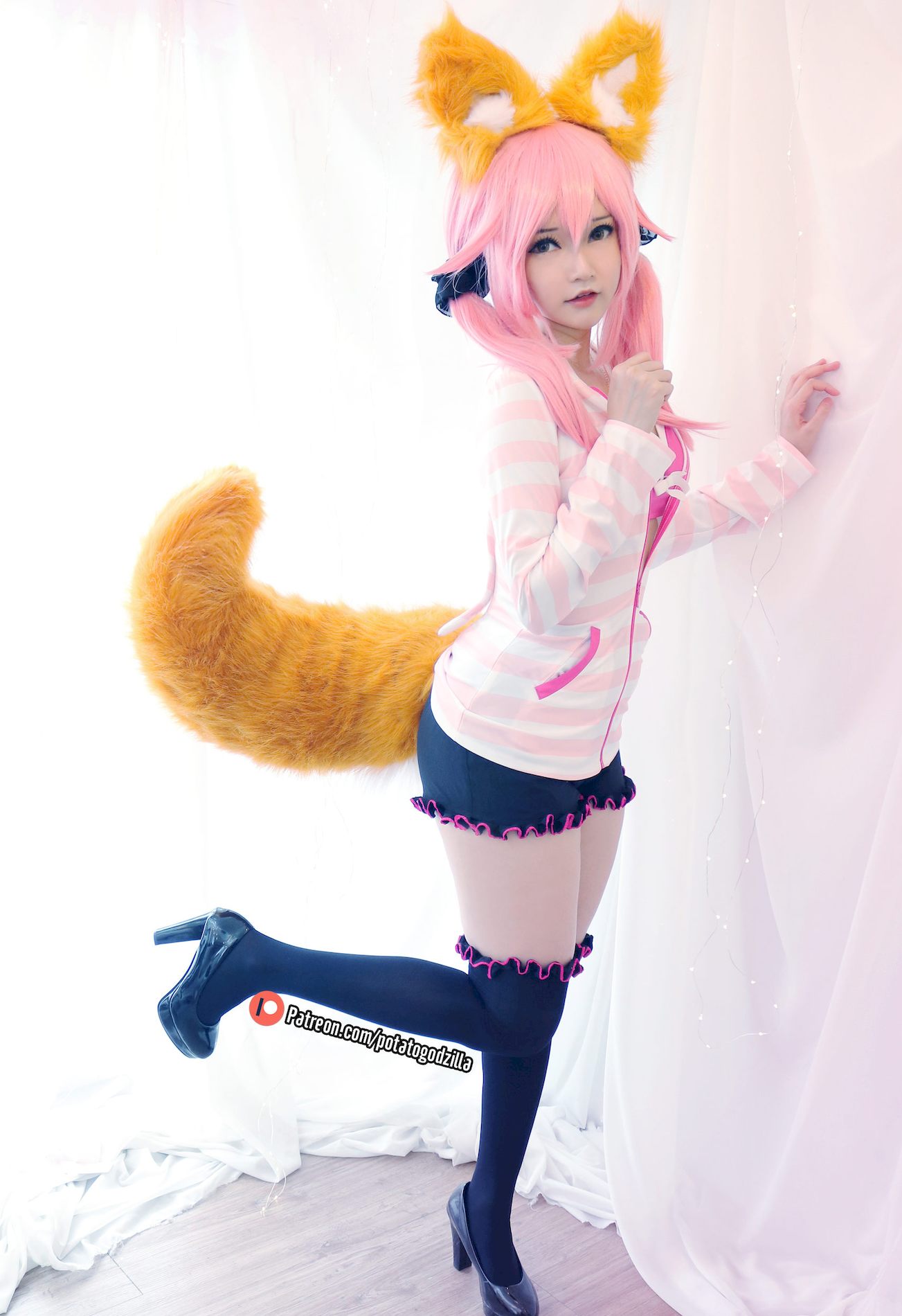 CoserСŮ ģ Godzilla Tamamo coserͼ School Uniform ͼ Potato P.1 